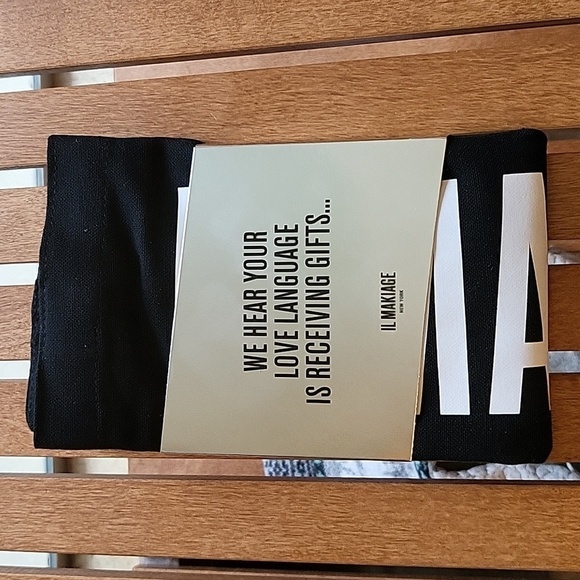 IL MAKIAGE Handbags - IL MAKIAGE Market Tote